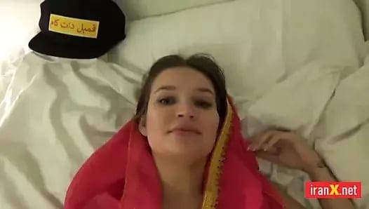 iranlı türbanlı arabada porno
