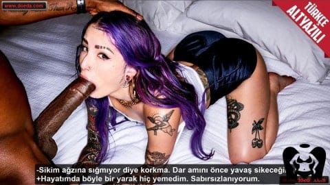 Mor Saçlı Minyon Güzelin İçinden Geçerek Siken Vahşi Zenci